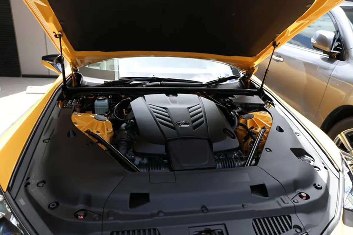 レクサスLC500に積まれるV8エンジン