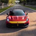 マセラティ GT2ストラダーレのフロント（ファンジオがドライブしたF250へのオマージュカラー）