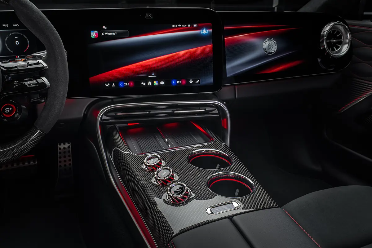 メルセデスAMG GT 4ドアクーペのインテリア～センターコンソール