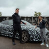 新型メルセデスAMG GT 4ドアクーペのプロトタイプ、そして開発ドライバーにメルセデス・ベンツCEO