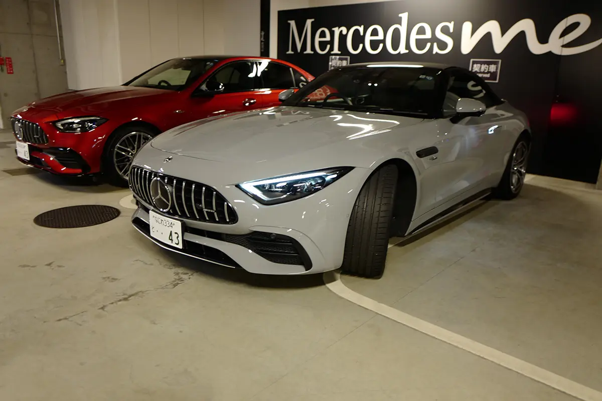 メルセデスAMG SLのエクステリア（グレー）