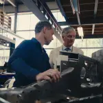 スパイカー・カーズが「3度目の復活」を予告する動画のキャプチャ