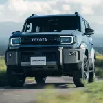 トヨタ ランドクルーザーFJ（ブルー）～エクステリア全景（フロント）