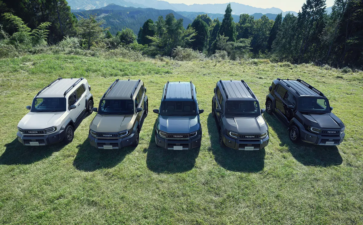 トヨタ ランドクルーザーFJ～各ボディカラー集合画像