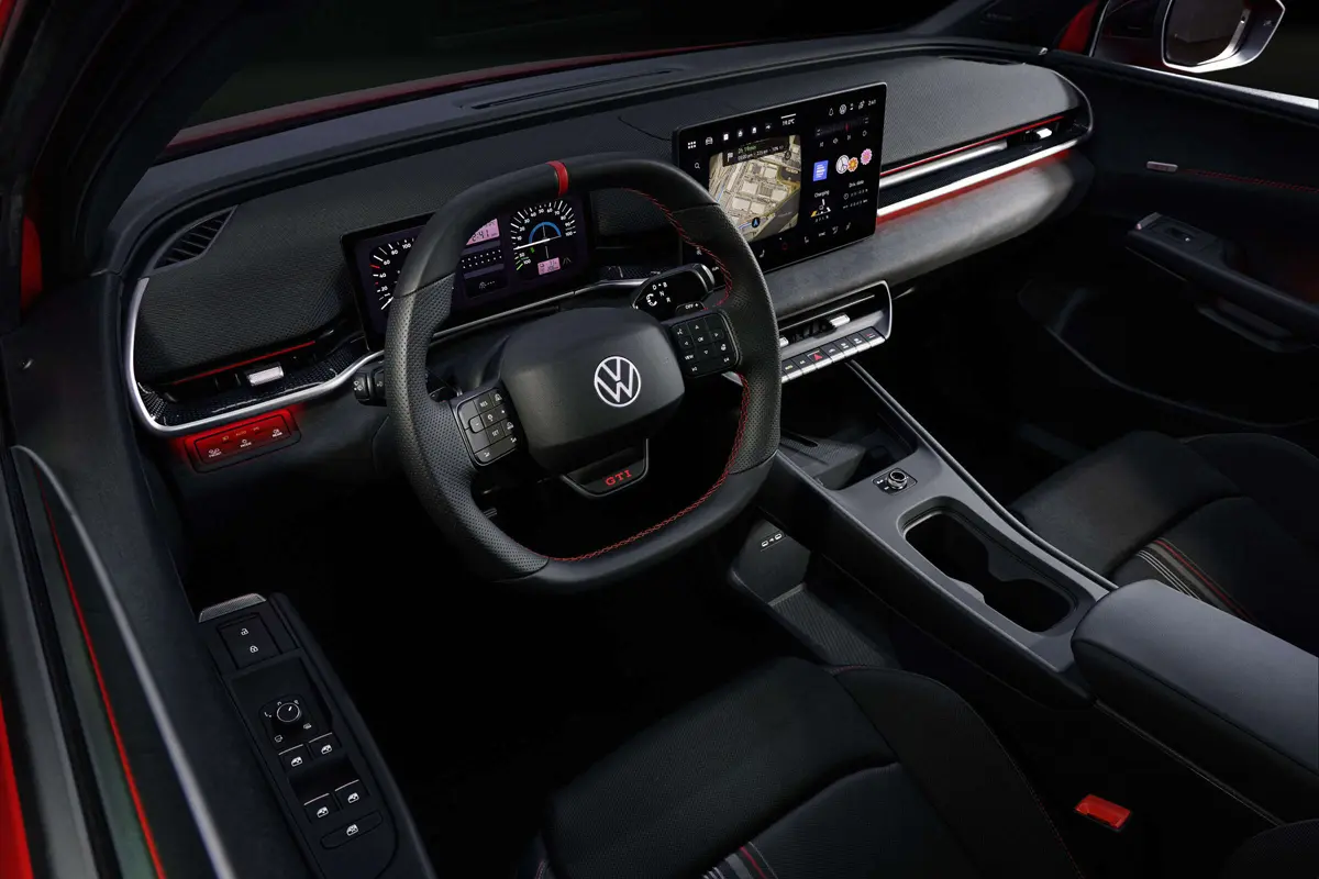 フォルクスワーゲン（VW）ポロGTIのインテリア（ブラック）