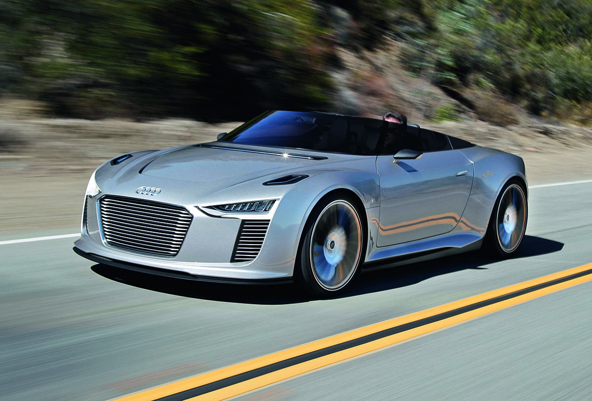アウディのコンセプトカー、e-tron スパイダー（シルバー）