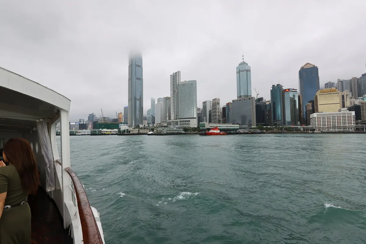香港にてスターフェリーから