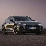 アウディ A6 オールロードクワトロのエクステリア（グレー、フロント、静止）