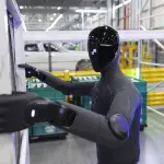 BMWの工場で導入されるAIロボット、フィギュア03の作業風景