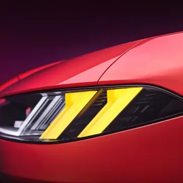 BMW M コンセプト・ノイエ・クラッセ(レッド)のヘッドライト