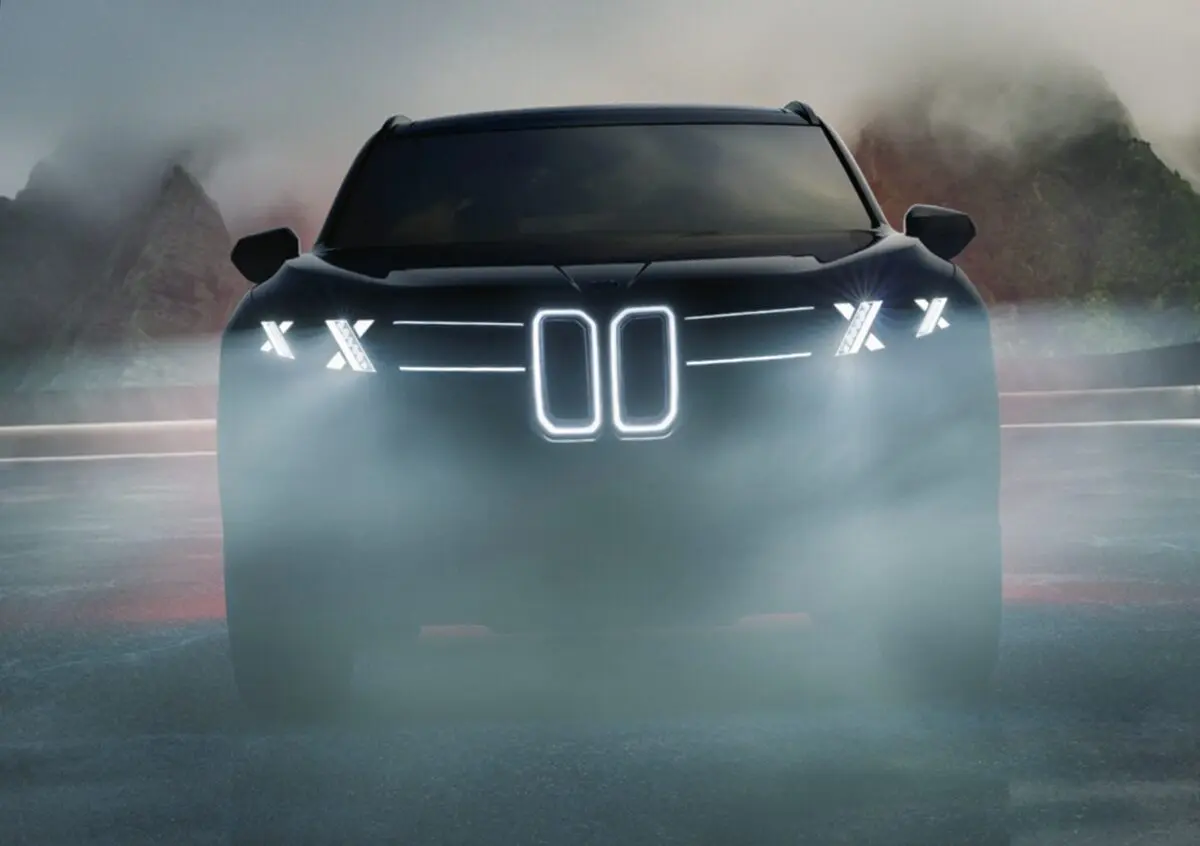 新型BMW X5のティーザー画像