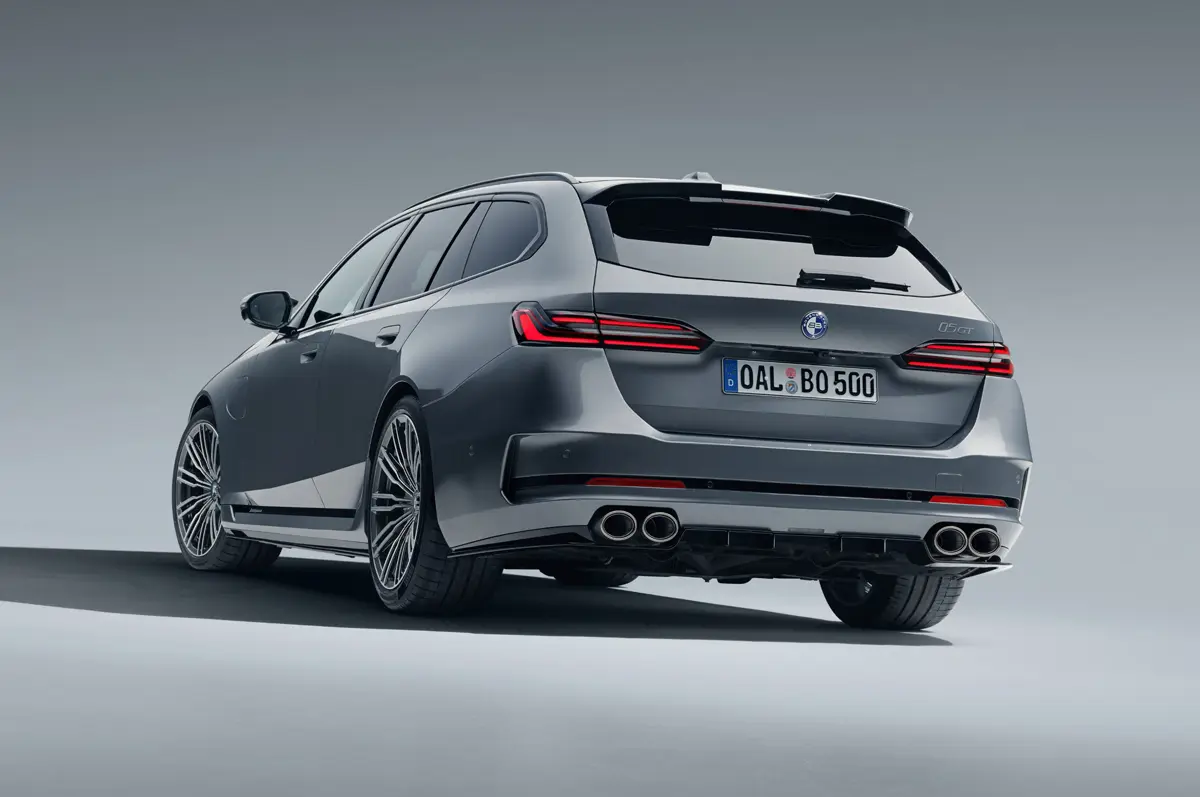 BMW 5シリーズ ツーリングのコンプリートカー「ボーベンジーペン 05GT」〜リア