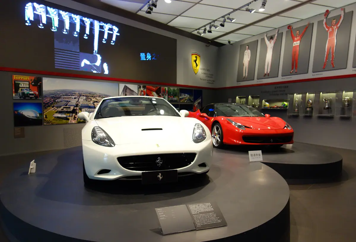 フェラーリ カリフォルニアと458イタリア