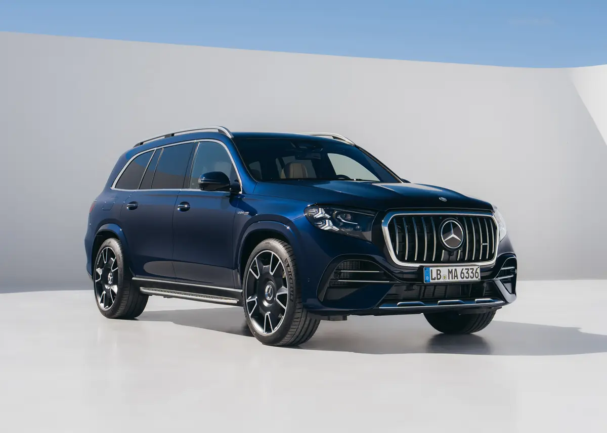 新型メルセデスAMG GLE 63（SUV、ブルー）〜フロント