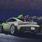 ポルシェとピクサーとのコラボによる「トイ・ストーリー」仕様の911〜バズ・ライトイヤー仕様のエクステリア