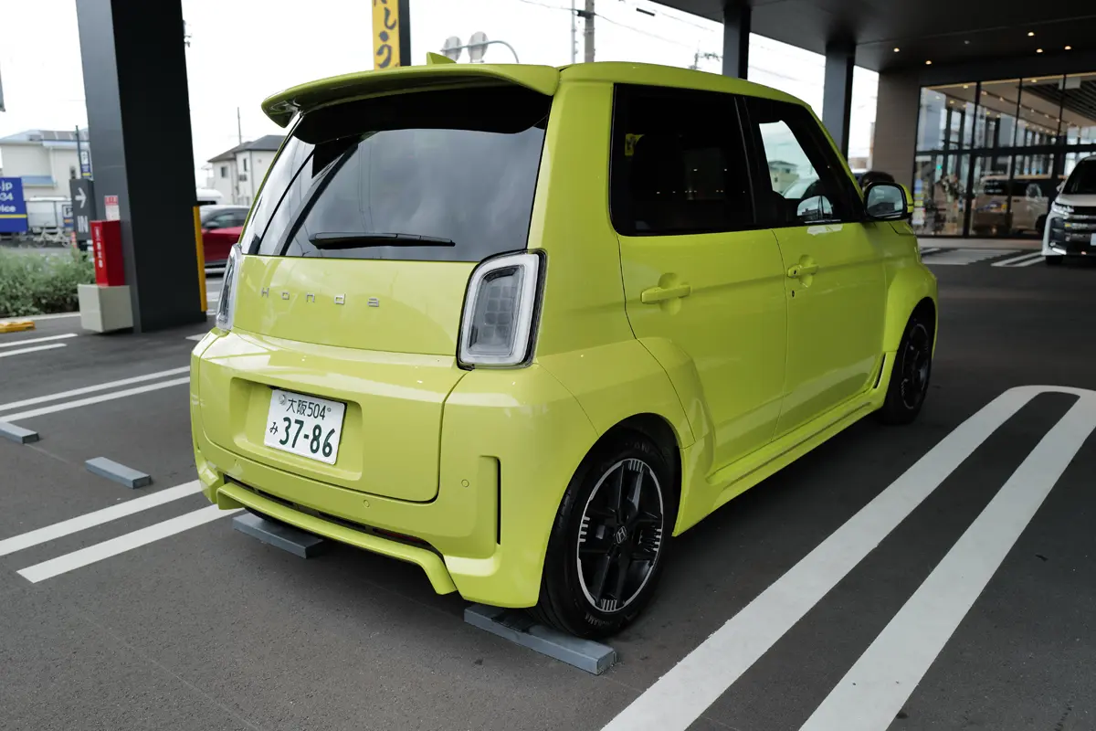 ホンダ SuperONEのエクステリア〜リア全景