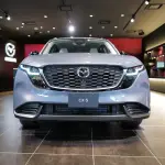 新型マツダCX-5（グレー）のエクステリア〜正面