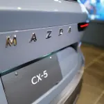 新型マツダCX-5（グレー）のエクステリア〜