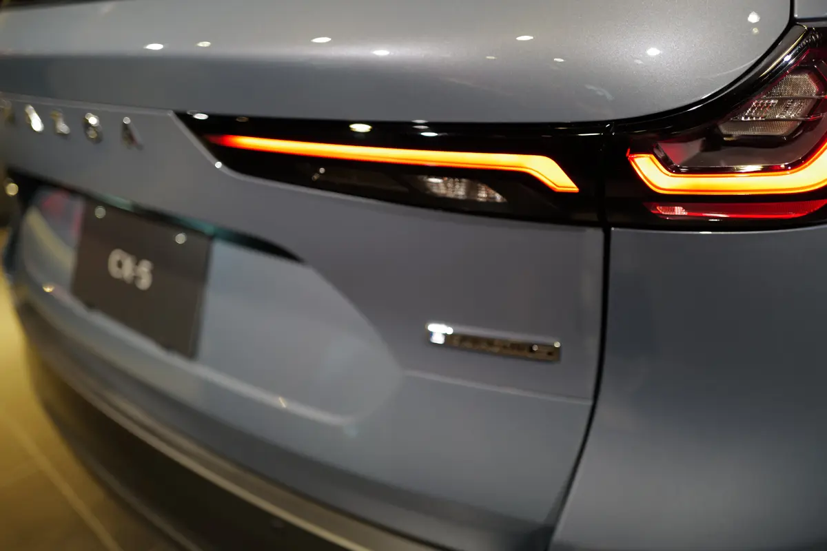 新型マツダCX-5(グレー)のエクステリア〜