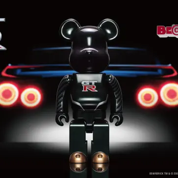 日産GT-Rとベアブリックとのコラボレーション、「NISSAN GT‑R BE@RBRICK 100% & 400%」