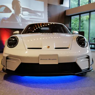 911 GT3 アルティザンエディションのエクステリア〜正面