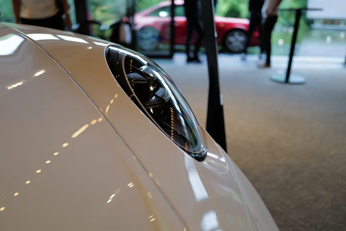 ポルシェ911 GT3のヘッドライト