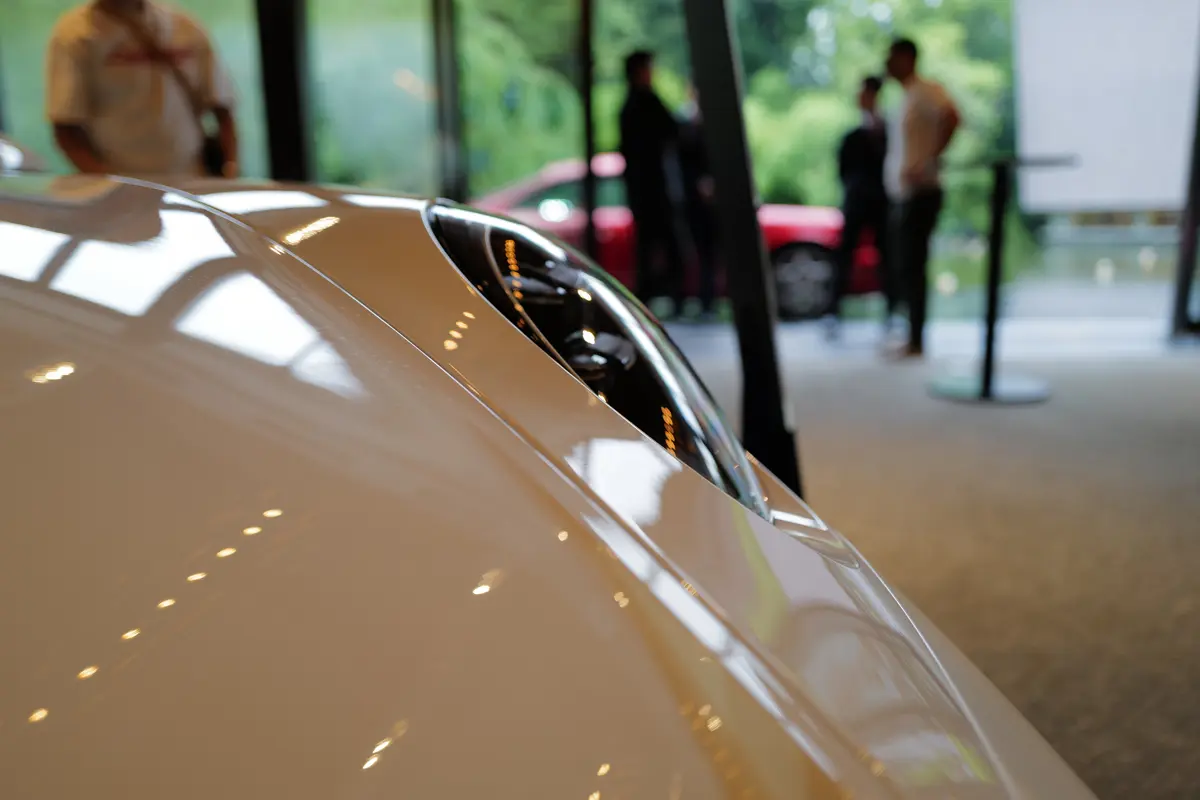 ポルシェ911 GT3 アルティザンエディションのヘッドライト