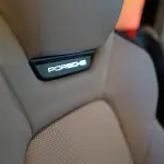 ポルシェ カイエン EVのシート