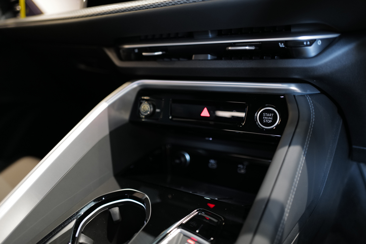 新型アウディQ5のインテリア