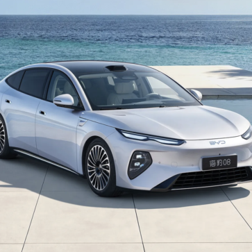 BYDのEV、シール08のエクステリア〜フロント(シルバー)