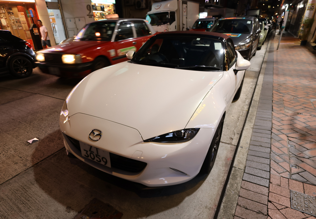 香港で見かけたマツダ・ロードスター