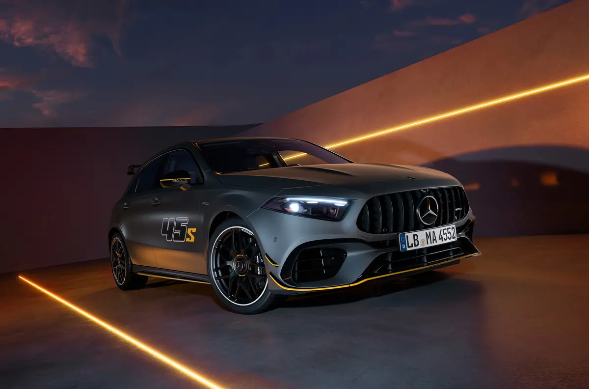 メルセデスAMG A 45 S 4MATIC+「ファイナルエディション」のエクステリア〜フロント