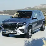 新型メルセデス マイバッハのエクステリア〜フロント