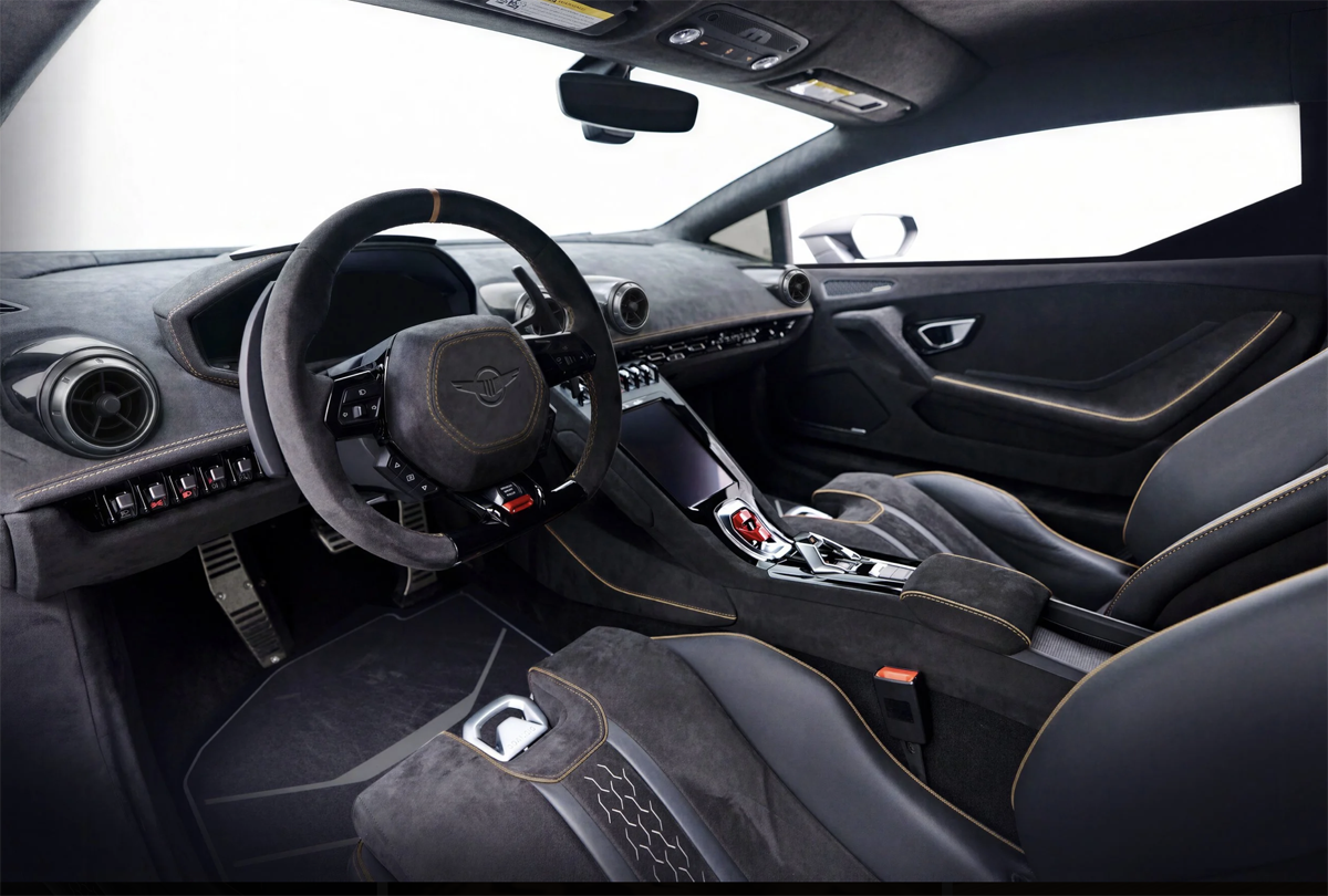 レズヴァニ（Rezvani）デューンのインテリア