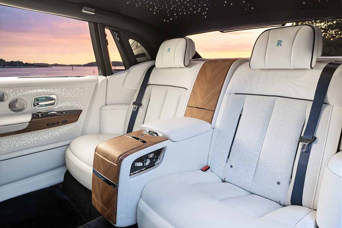 ロールス・ロイス・ファントムのワンオフモデル、レガッタのインテリア（リアシート）