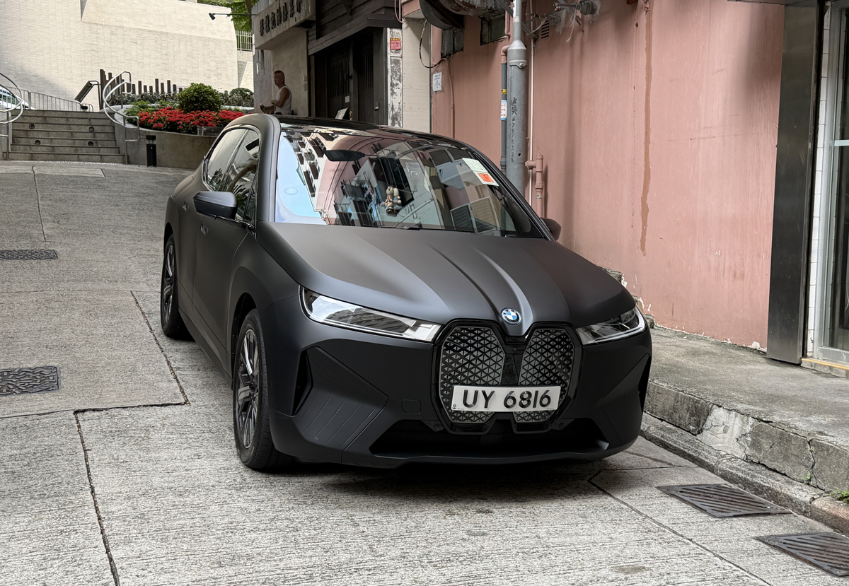 香港で見かけたBMW