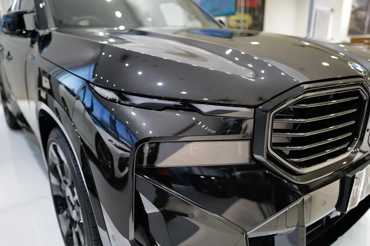 BMW XMのフロント
