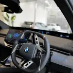 新型BMW iX3のインテリア〜ステアリングホイール
