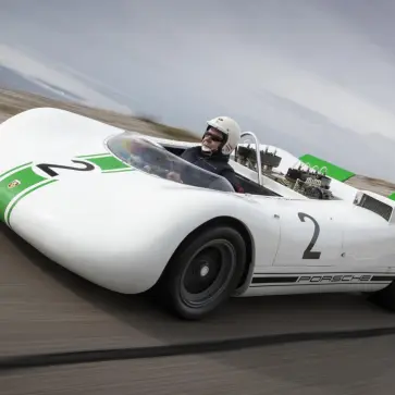 ポルシェ909ベルクスパイダー（フロント、走行）