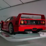 レッドのフェラーリF40（リア）
