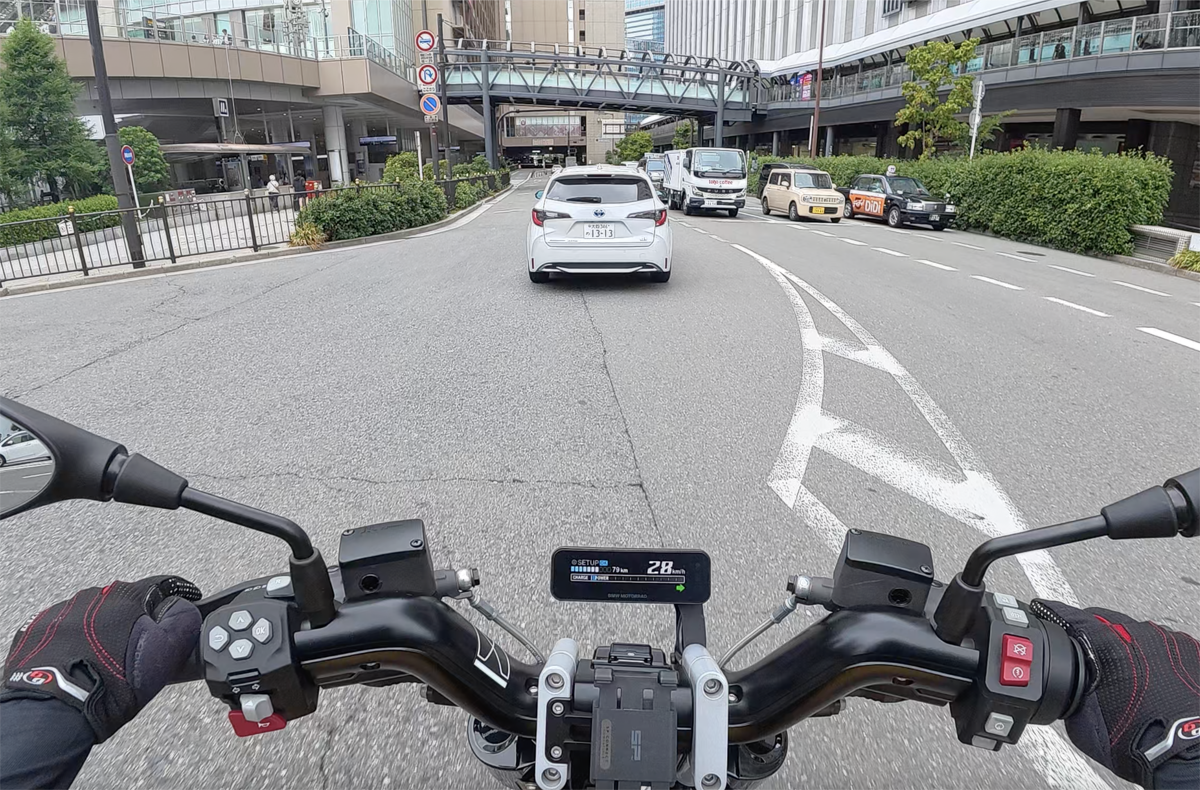 グランフロント北館のバイク用駐車場(駐輪場)