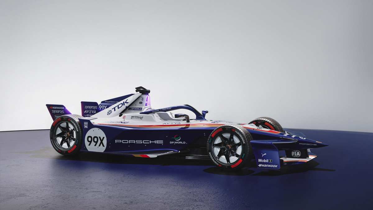 フォーミュラE ロンドンE-Prix仕様の「ロスマンズ」ポルシェ 99X〜フロントサイド