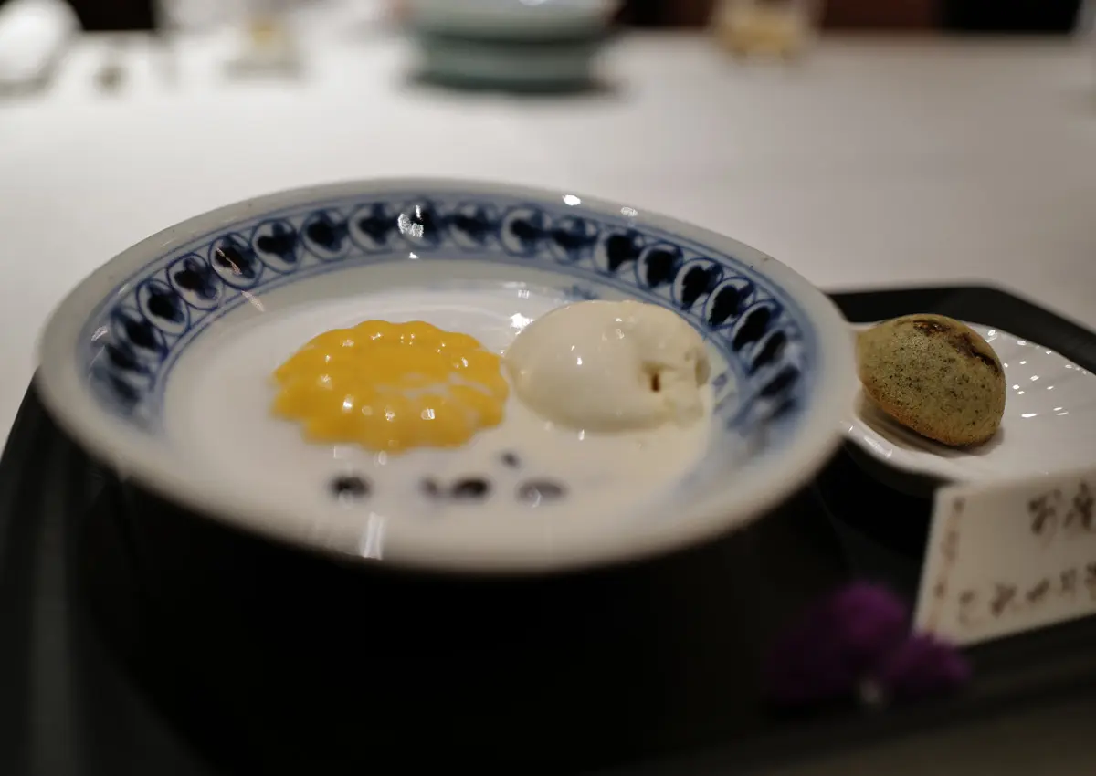 リッツ・カールトン大阪の5高級広東料理レストラン、「香桃(シャンタオ)」のコース料理