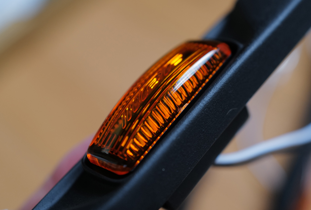 IPF製ランドクルーザー250用グリルマーカーのレンズ部分