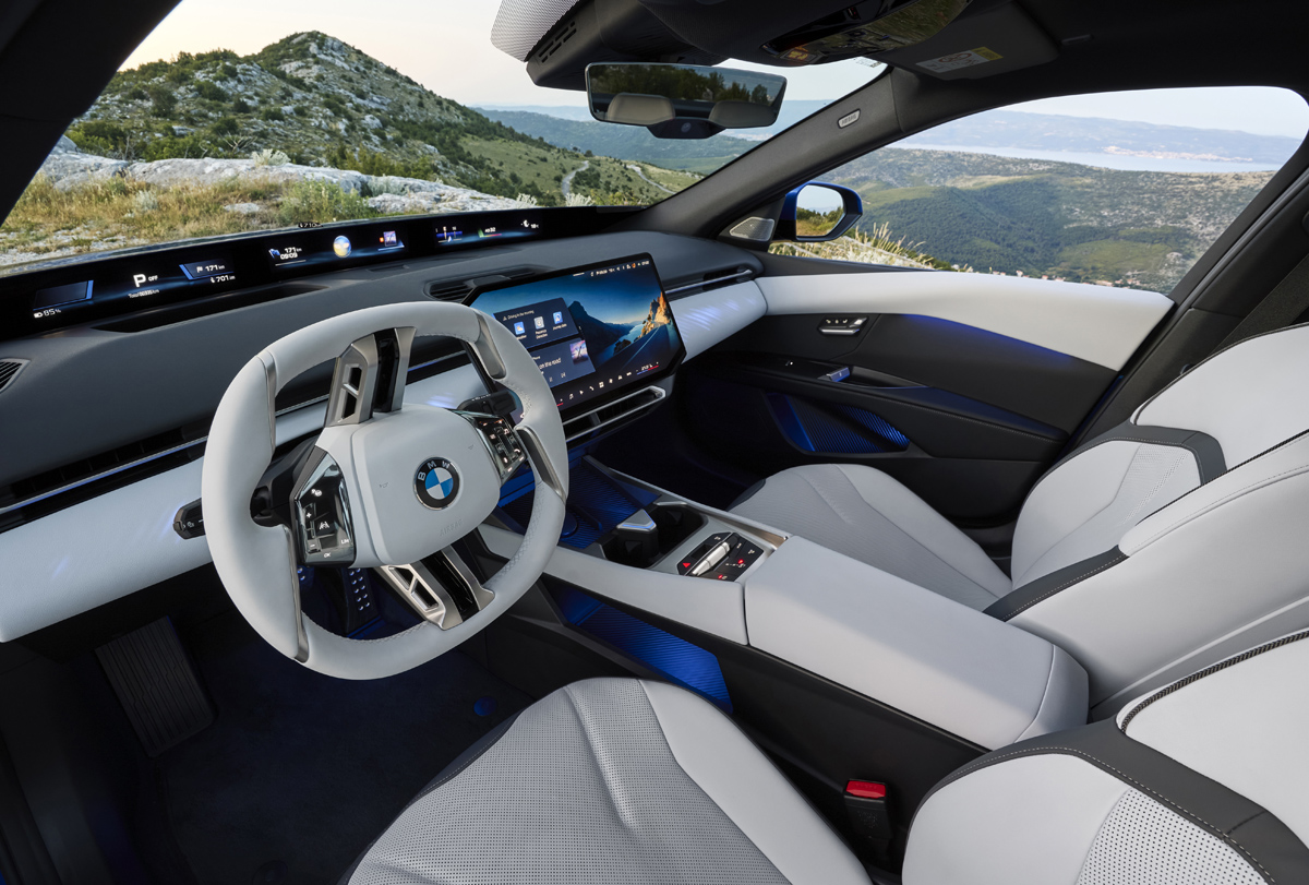 新型BMW 3シリーズのインテリア〜ダッシュボード