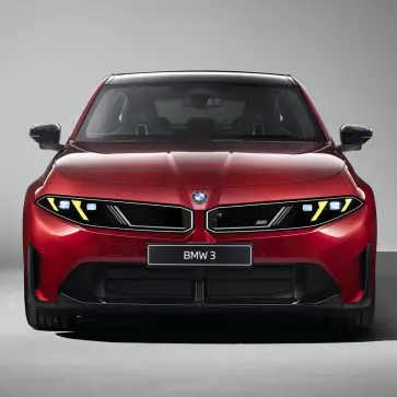 新型BMW 3シリーズのエクステリア（レッド）〜フロント