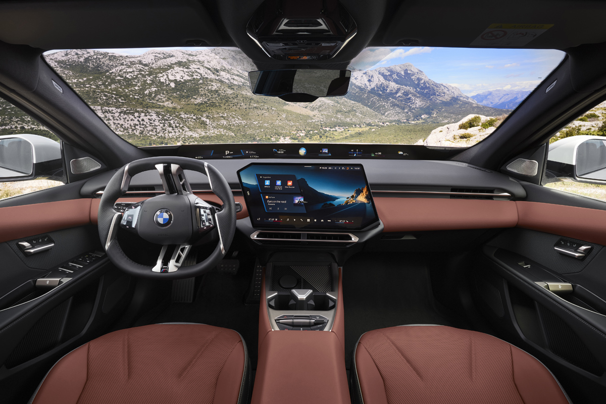 新型BMW 3シリーズのインテリア〜ダッシュボード