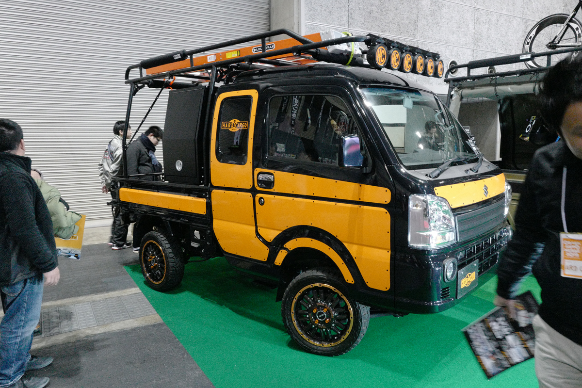 ダイハツのカスタム軽自動車