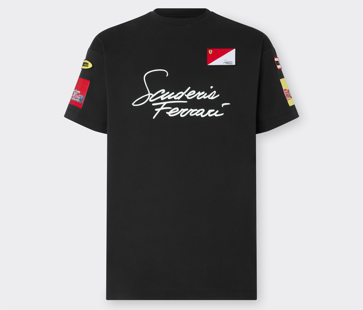 フェラーリストアにて販売される「イタリアGP（モンツァ）」仕様のTシャツ