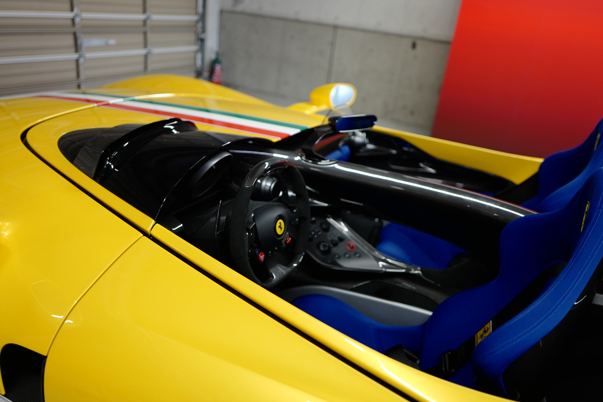 フェラーリ モンツァSP1のコクピット